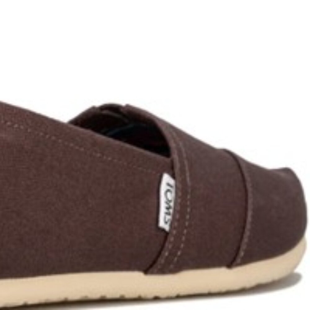 NEW Toms womens Classics Brown Canvas Loafers slip-ons size 6